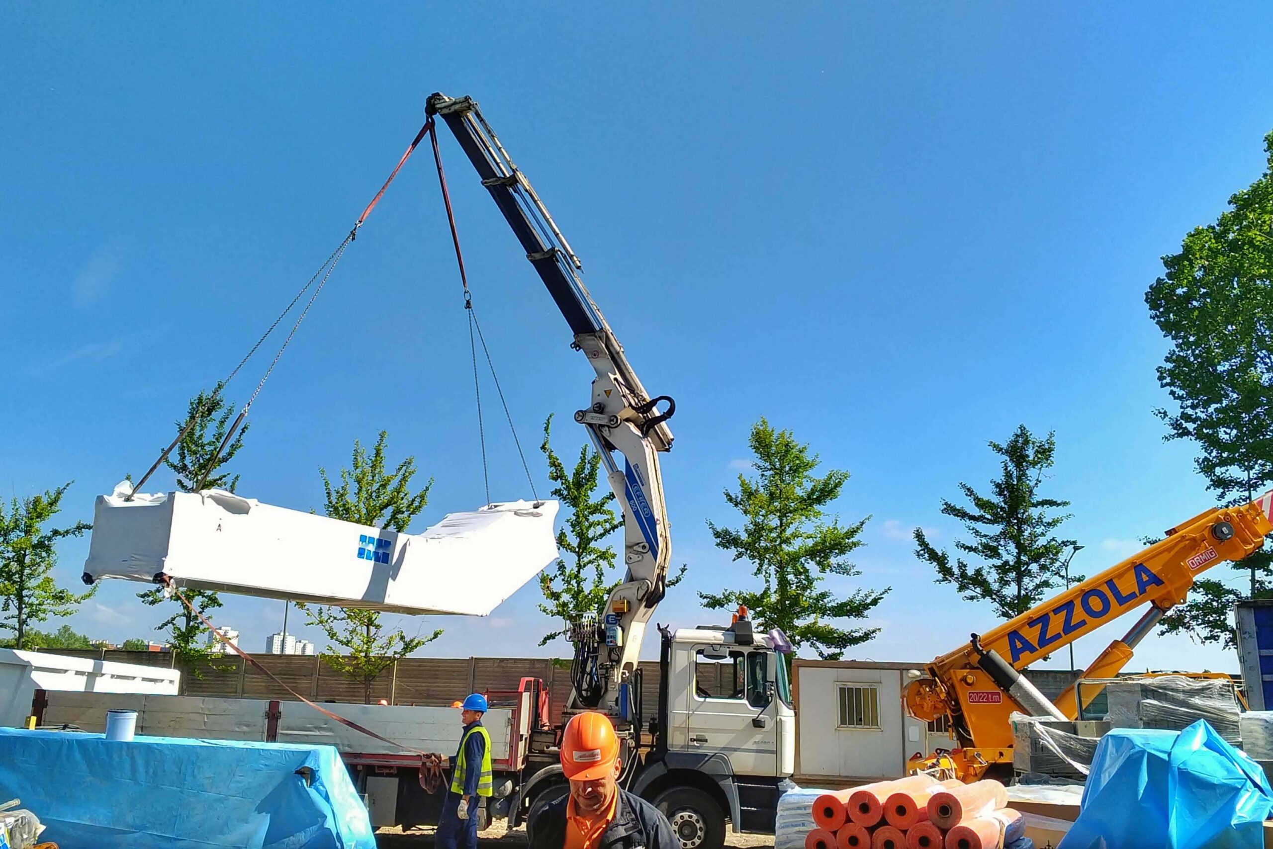 Gruppo Bondatti installazione scale mobili a Rozzano Lombardia Centro Commerciale Fiordaliso